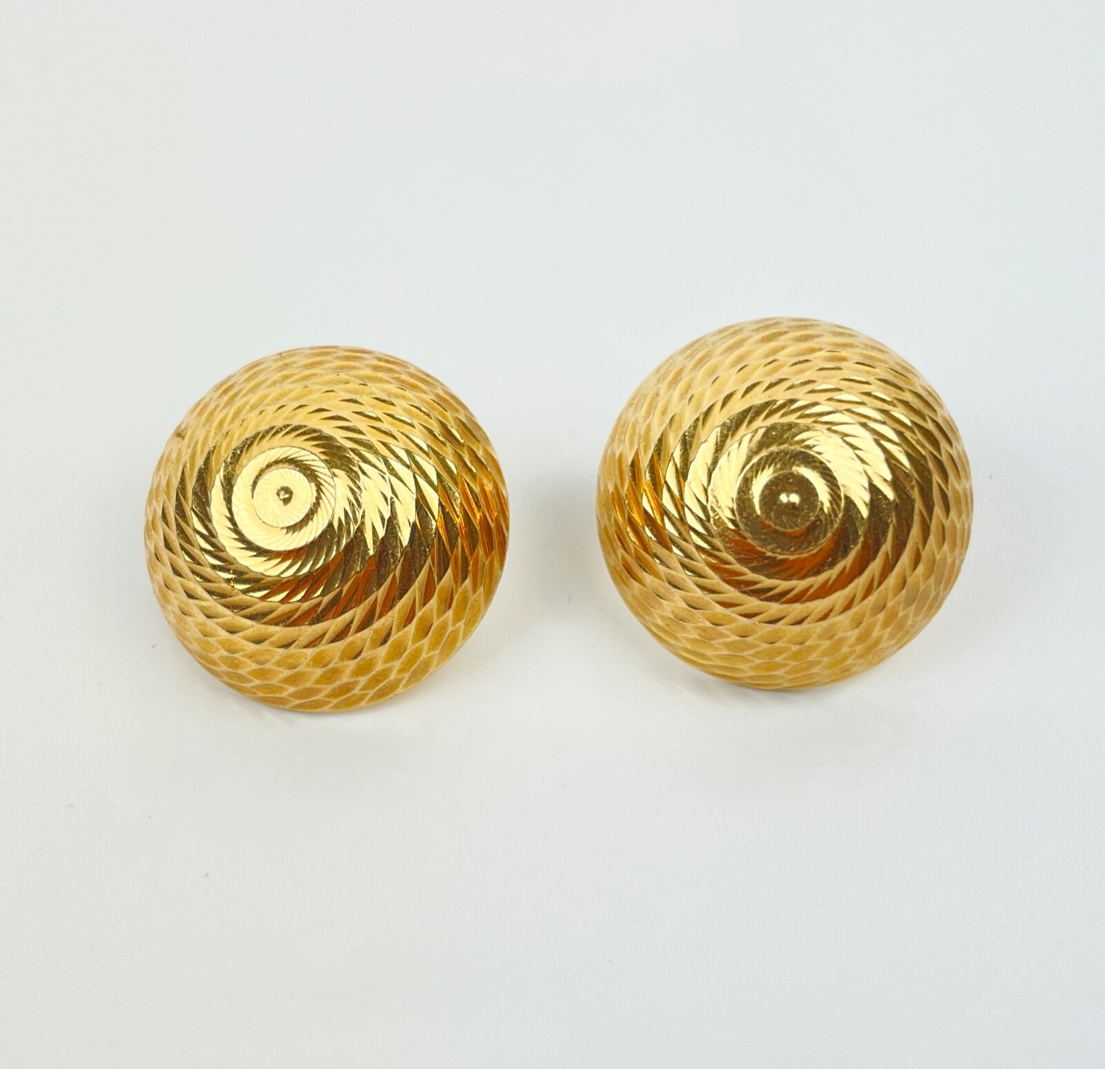 Brev 14k Gold Italy Jewelry: Unveiling Its Enduring Charm & Value