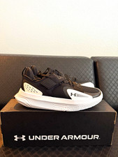 Under Armour UA Flow FUTR X 4 Men s Low Top S...