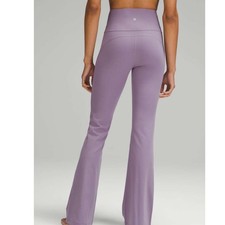 Lululemon Groove High Rise Flared Pant nulu Size 6 athleisure yoga festival