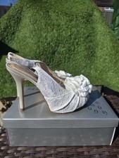 Ladies Glamour N Glitz Occassion Wear Heels, Ivory Lace, Size 4 Brand New.