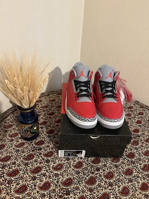 Jordan Air Jordan 3 Men's Low Top Lace-Up Athletic Sneakers Red/Gray/Black