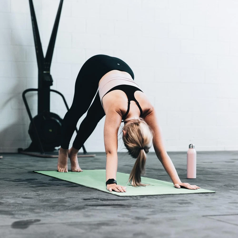 Eco-Friendly Non-Slip Anti-Tear 1/4 Inch Thick Yoga Pilates Fitness Mat Eco-Friendly Non-Slip Anti-Tear 1/4 Inch Thick Yoga Pilates Fitness Mat