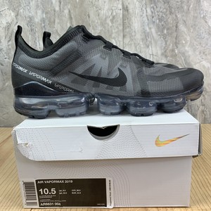 triple black vapormax 2019