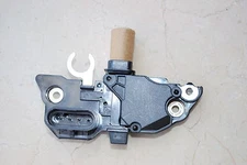 BOSCH OEM VOLTAGE REGULATOR FOR 1999-04 GM ALTERNATORS 13770, 13771, 13860 IB241