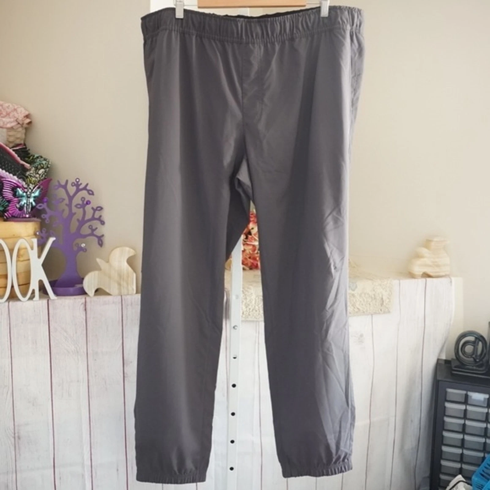 Eddie Bauer sz XXL Gray Hiking Workout Joggers NWT