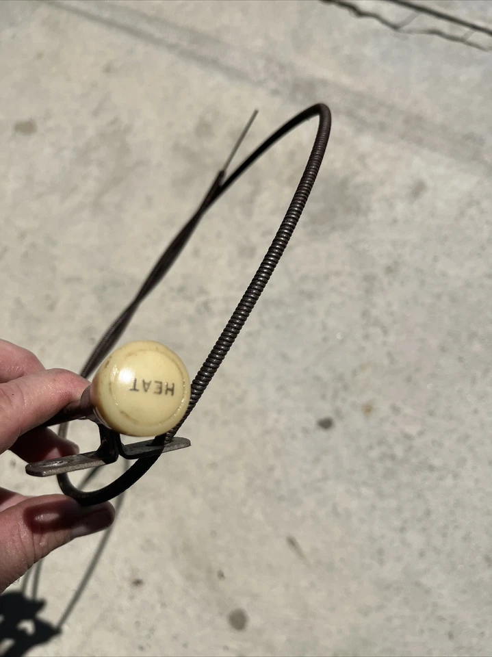 1946 1947 Buick Special Super Heater Cable de control con perilla "Calor", GM 1328307 Foto 2 de 4