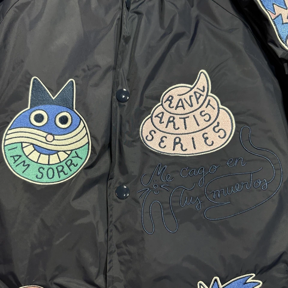 Chaqueta Bomber Rara Laser Barcelona Para Hombre Talla M Abotonada Azul Gatos Bordada Foto 4 de 4