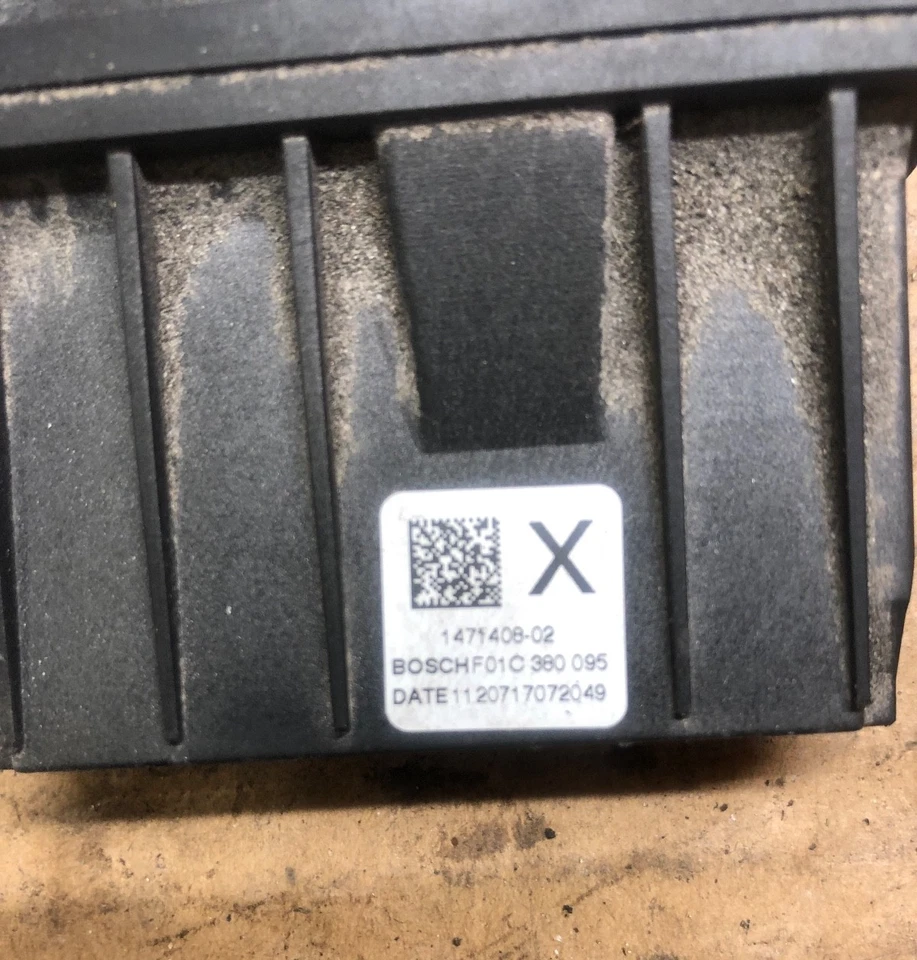 VW PASSAT 2014 2,0 L diésel conjunto de tanque de fluido de escape 1471408-02 Foto 2 de 3