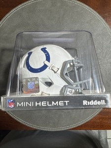 Sauce Gardner Autographed Colts Mini Helmet with Beckett coa