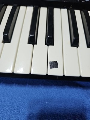 Alesis QS6.1 64 Voice Expandable Synthesizer Keyboard - READ DESC