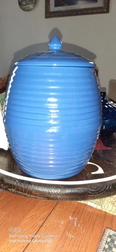 Vintage  2000 Bauer Pottery Cookie Jar Ringware Federal Blue