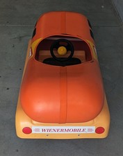 1996 Bird Corp Oscar Mayer Wienermobile Pedal Car VERY RARE NEVER RIDDEN NEW