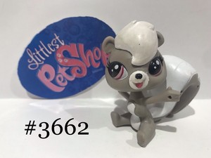 littlest pet shop skunk