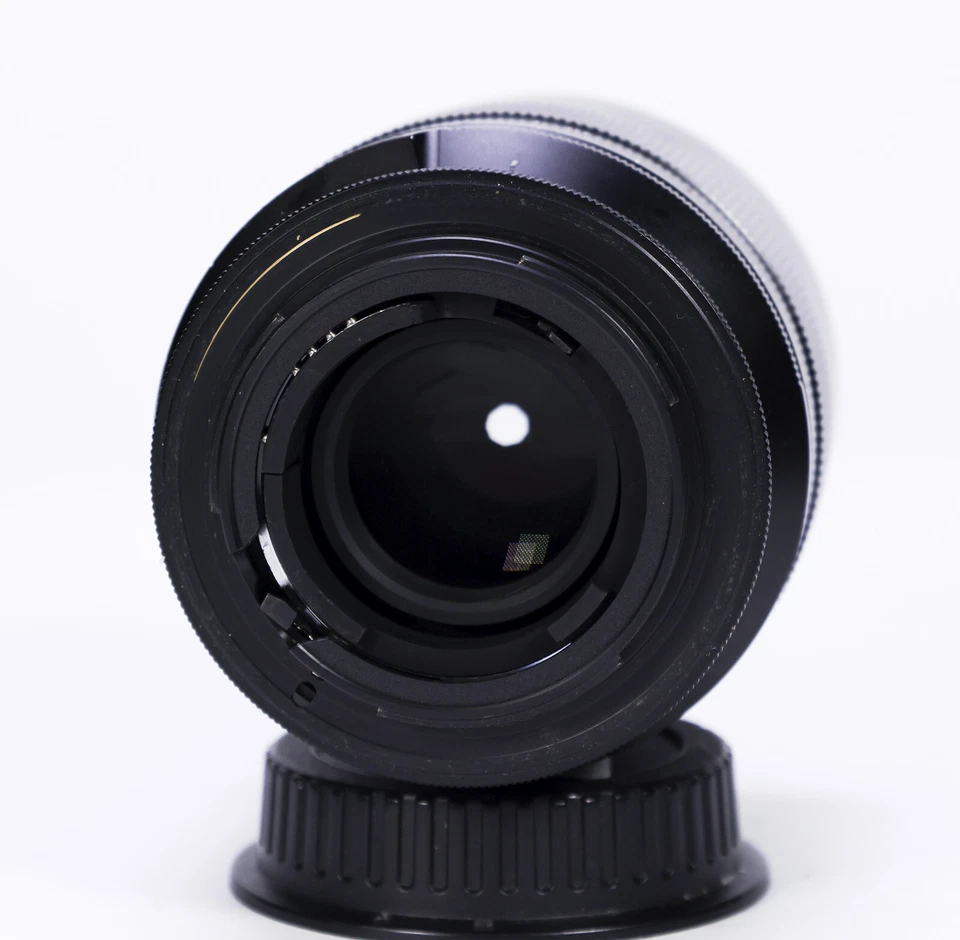 Zeiss 100mm f/2 Makro-Planar ZF.2 MF Lens - Canon EF Mod for Video - Image 3 of 4