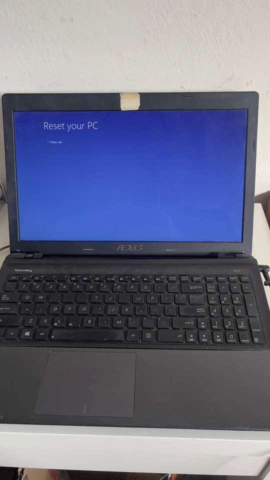 ASUS Laptop A8 AMD VISION - Image 2 of 4