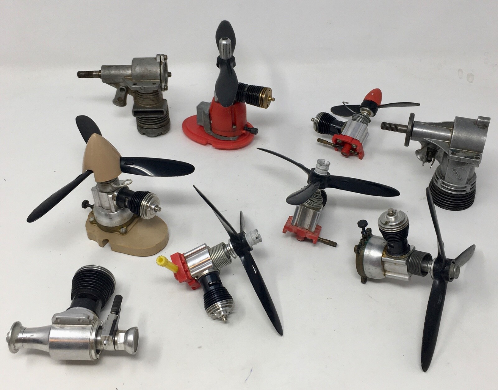 Lot Vintage Veco Fox Thimble Drone RC Model Airplane Engines & Parts