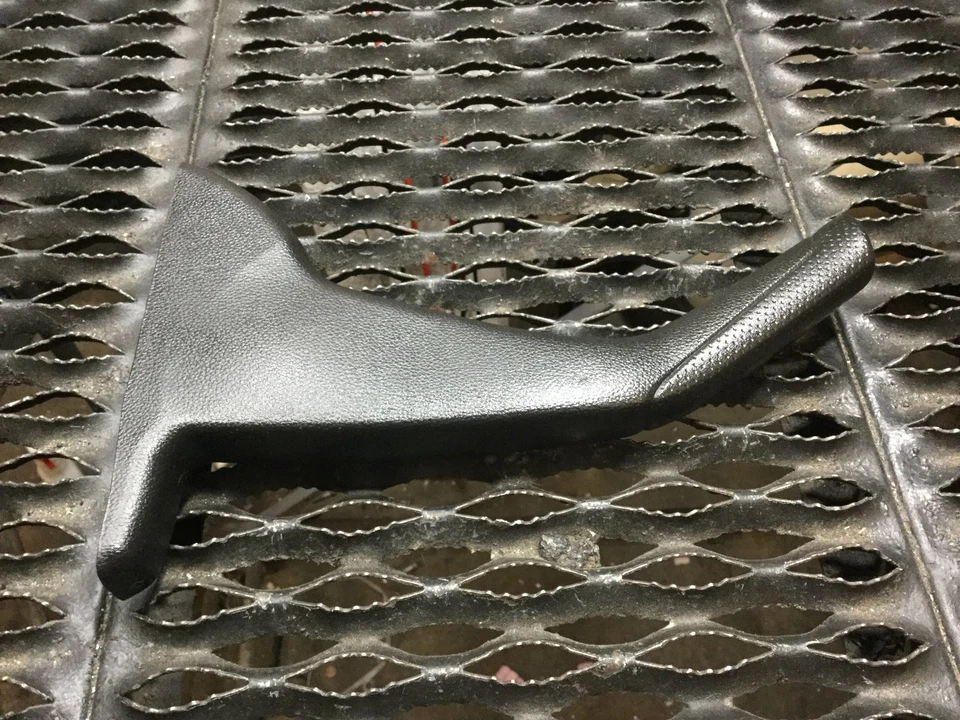 11 12 13 14 15 雪佛兰 CRUZE 紧急停车制动手柄 BOOT TRIM 原始设备制造商 — 第 2/4 张图片