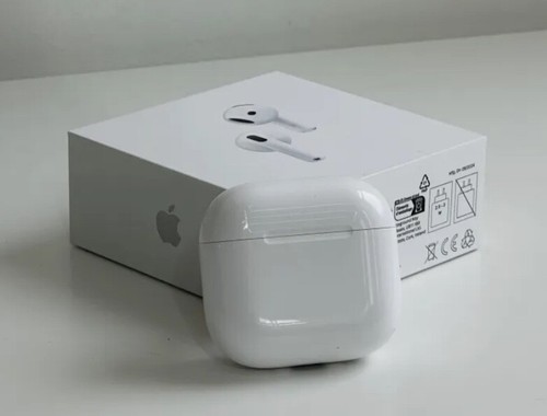 Apple AirPods 4 Wireless Bluetooth Earbuds MXP63LL/A 2024 4th Gen - Excellent - Photo 3 sur 4