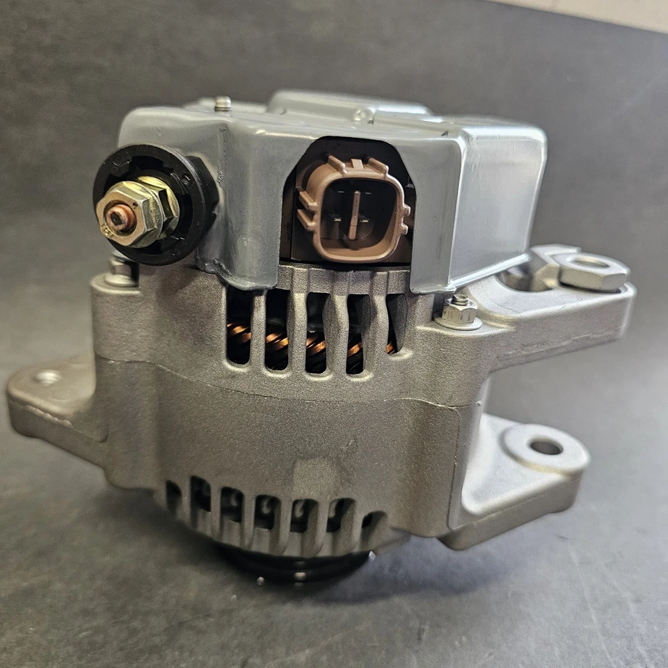 Toyota Yaris L4 2006 2007 2008 2009 1,5 litros 80 amperios alternador OEM reman por casa rodante Foto 2 de 4