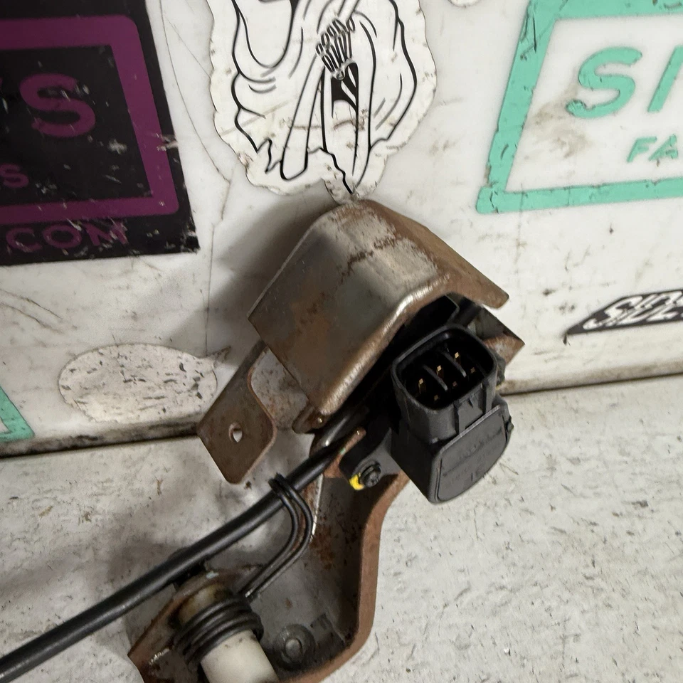 03-08 Infiniti G35 Nissan 350z Gas Acelerador Pedal Foto 3 de 4