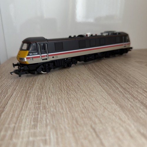 Hornby Spur O R471 Class 90 90028 InterCity Elektrolokomotive | Zustand: Used