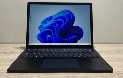 Microsoft Surface Laptop 3 i5-10th Gen 8GB 256GB Windows 11 Touch 1868/Cracked