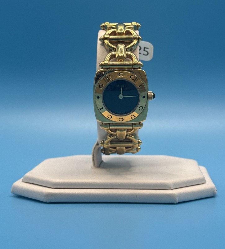 Authentic GUCCI Gold Stainless Steel Watch 6400 L Wrist Watch Black Dial   R-125