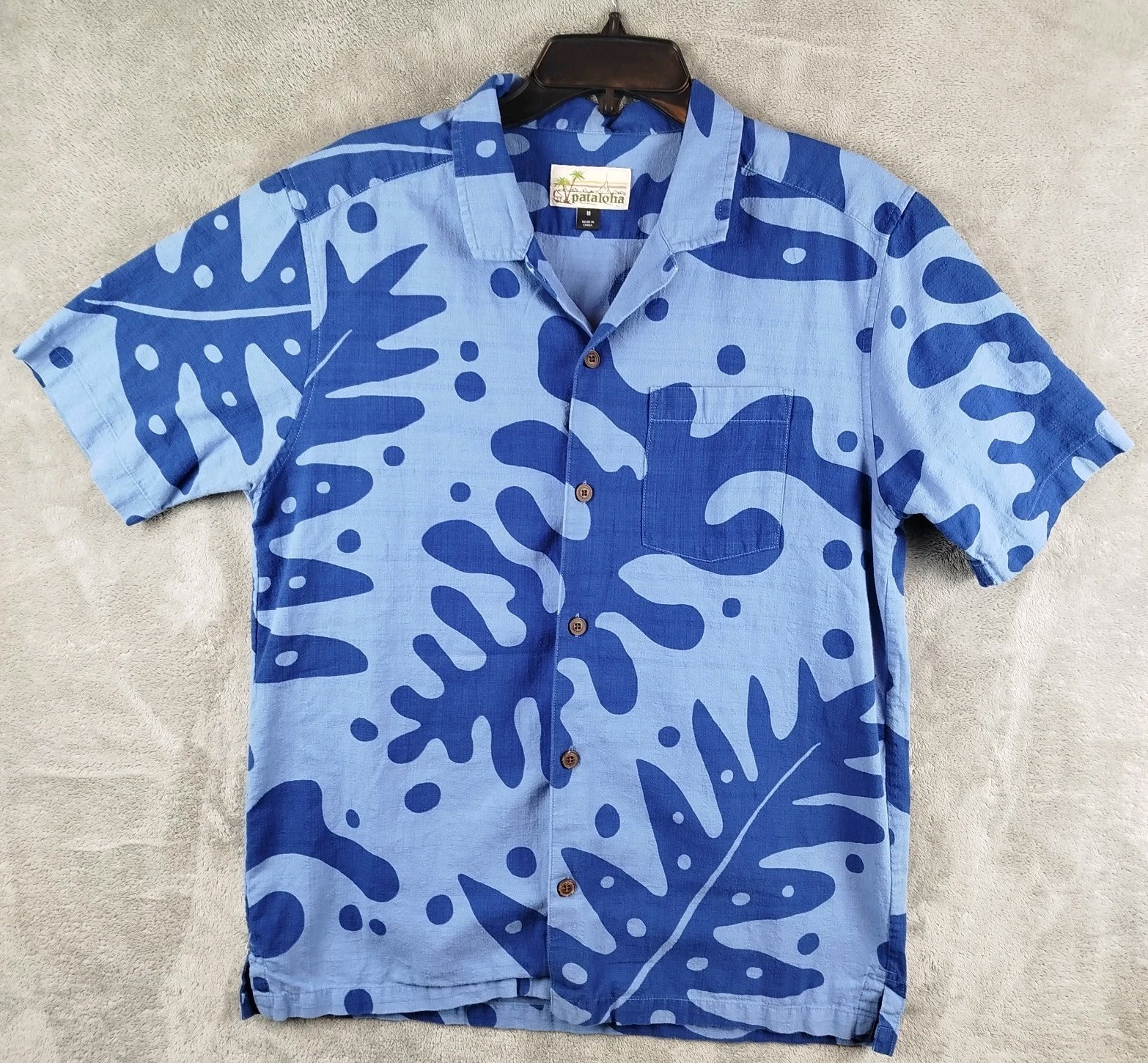 Camisa Patagonia Pataloha Aloha Botón Azul Para Hombre Mediana Diseño Hoja Hawaiana