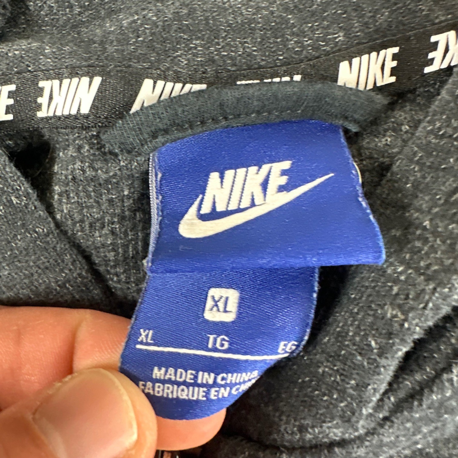 Nike Youth XL Full Zip Hoodie Therma Fit Charcoal Black