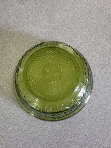 Vintage Indiana Glass Green Flower Bowl Dish - Picture 3 of 5