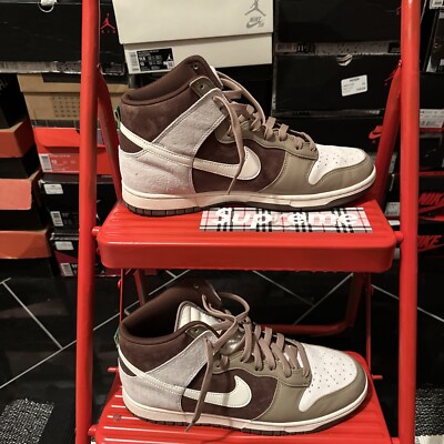 Size 11.5 - Nike Dunk High Light Chocolate