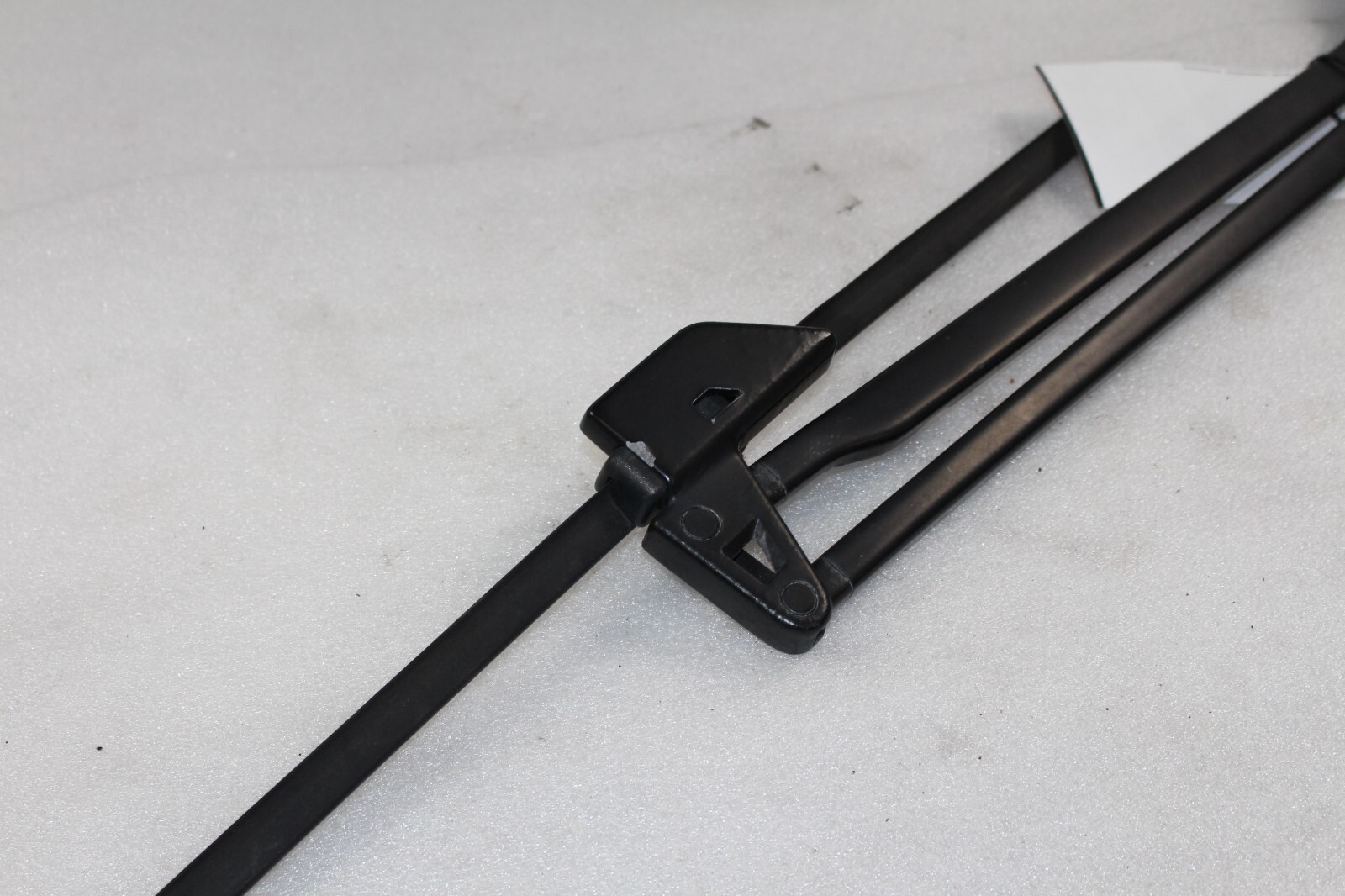 Mclaren MP4-12C, Main Wiper Arm, Used
