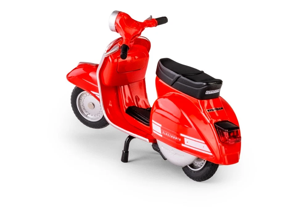 1976 Vespa 200 Rall Italian Bike Scooter Model Toy Diecast Red 1:18 Scale MSZ - Image 3 of 4