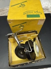 Vtg Early Ultra Lite Spinning Fishing  Reel Swiss Whiz Detroit Yellow 2pc Box