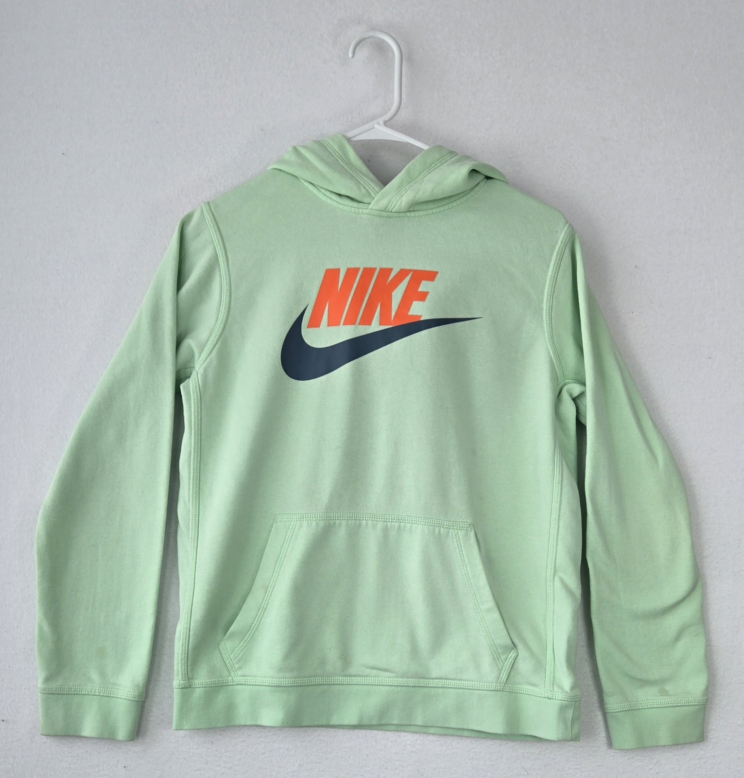 Nike Sportswear Club Fleece Big Kids' (Boys') Green Pullover Hoodie Size XL