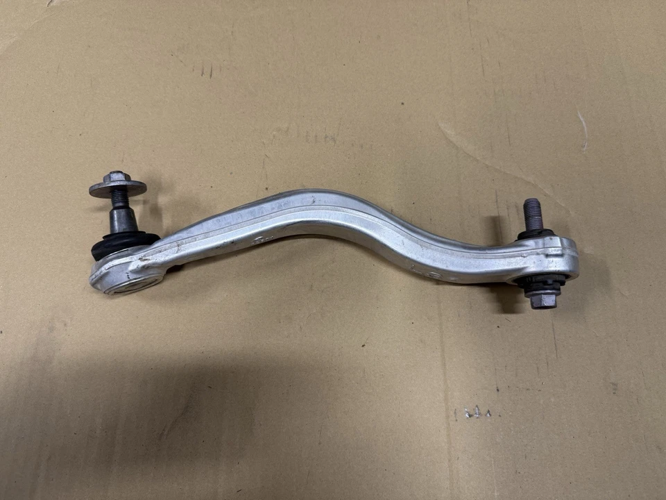 Juego de brazo de control superior e inferior derecho MAZDA CX-70 2025 OEM Foto 2 de 4