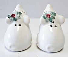 Youngs Ceramic Farmhouse Christmas Pigs Salt & Pepper Shakers