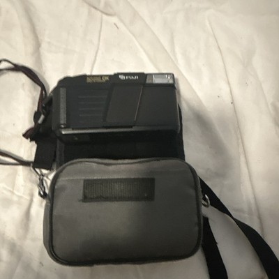 Fuji DL-200 35mm Film Camera Auto Focus Built-In Flash DX Coding Black w/ Case