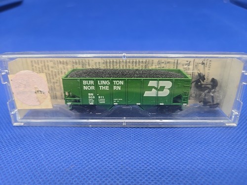 Tolva doble bahía escala N 56010 Kadee MTL 33' Burlington Northern Rd# 508911 N245 | Zustand: New