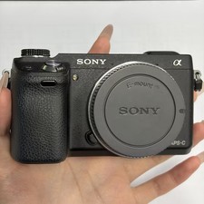 Sony Alpha NEX-6 16.1MP APS-C Mirrorless Camera Body w/ Extra Battery & Charger