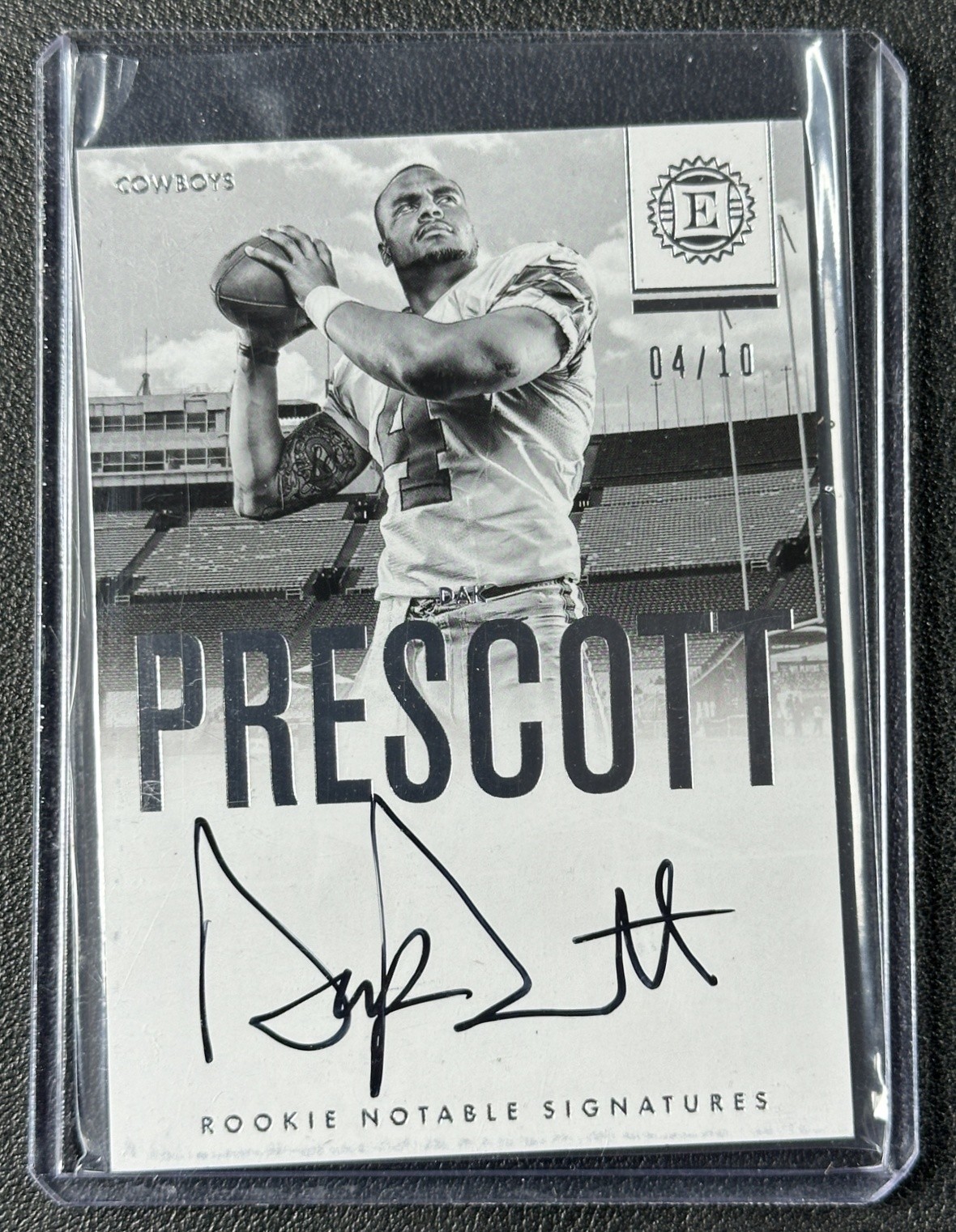 Dak Prescott Panini Encased Rookie Notable Signatures #RNIDP Silver