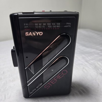 SANYO M-GR62 FM/AM Radio Cassette Player Walkman Vintage Untested