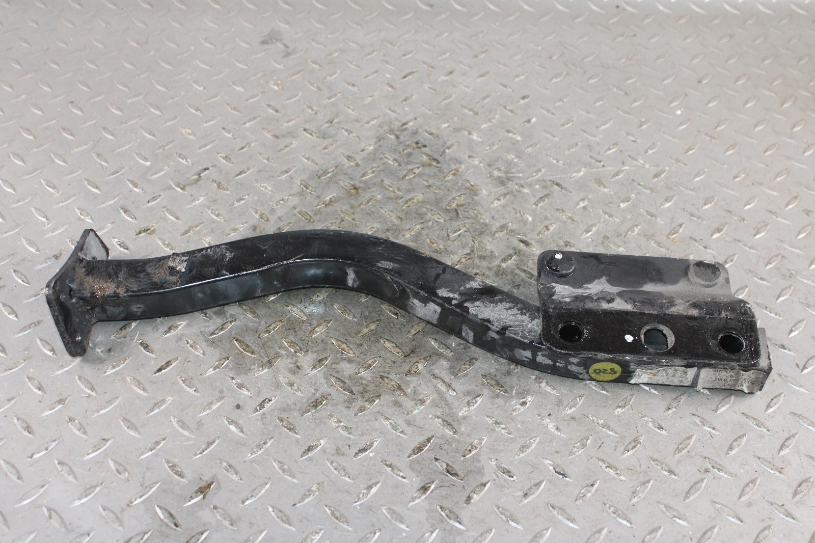 13-18 Flying Spur Front End LH Left Radiator Support Side Bracket Unit OEM OE OE