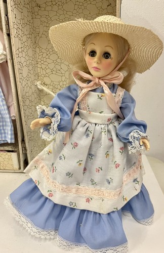 Muñeca rubia de los años 70 EFFANBEE con sombrero de paja trajes de vestido extra y estuche rígido - Imagen 2 de 9
