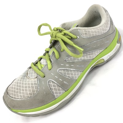vibram tennis shoes