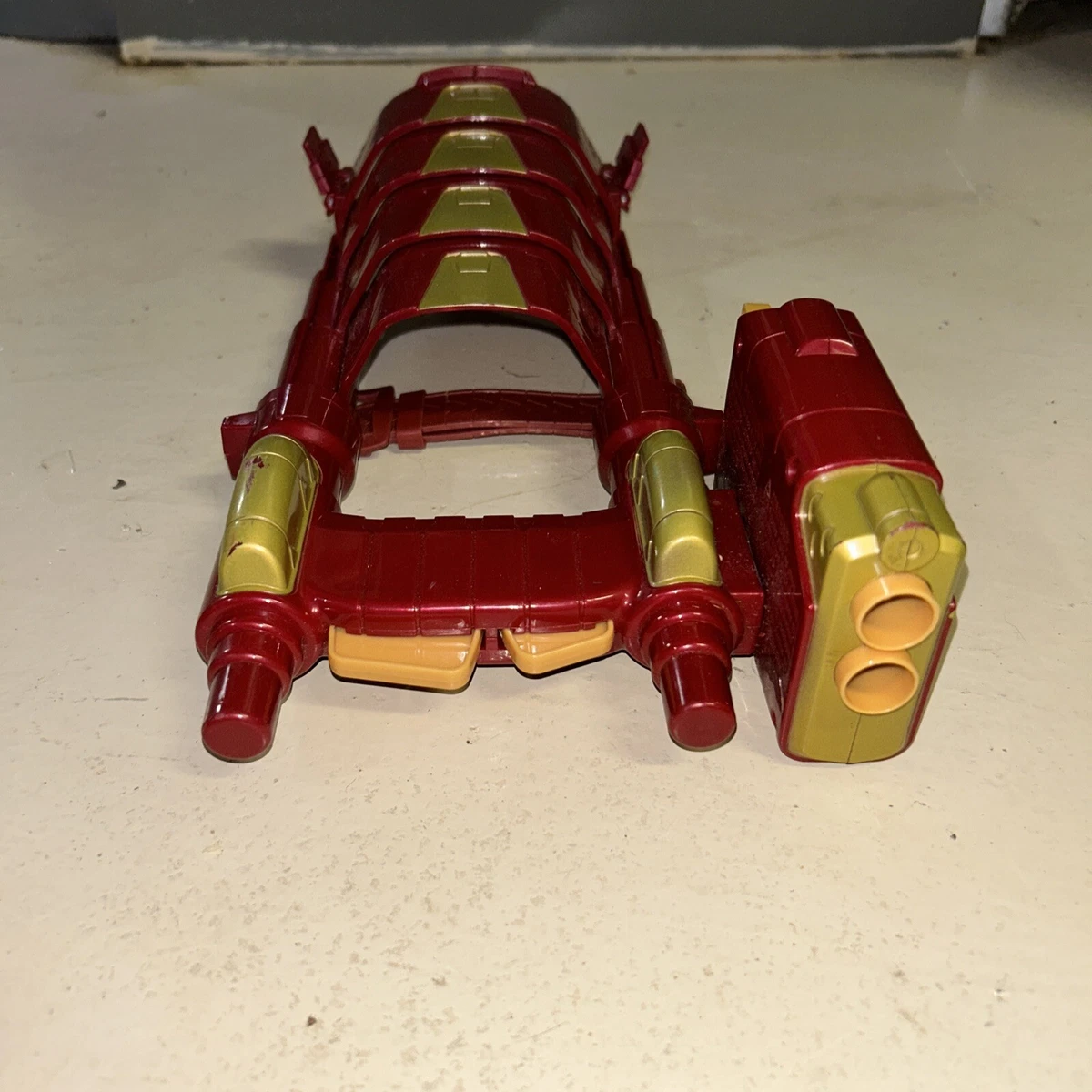 Nerf iron man store slide blast armor
