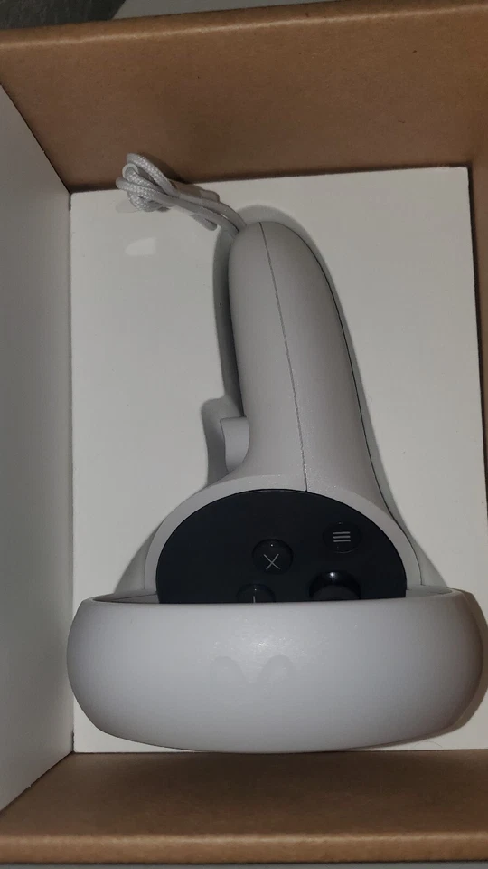 NEW Genuine Meta Oculus Quest 2 SEALED BOX Touch Controller LEFT Hand OEM - Image 3 of 4