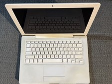 Apple MacBook A1181 13.3" Laptop White - MA254LL/A 2006