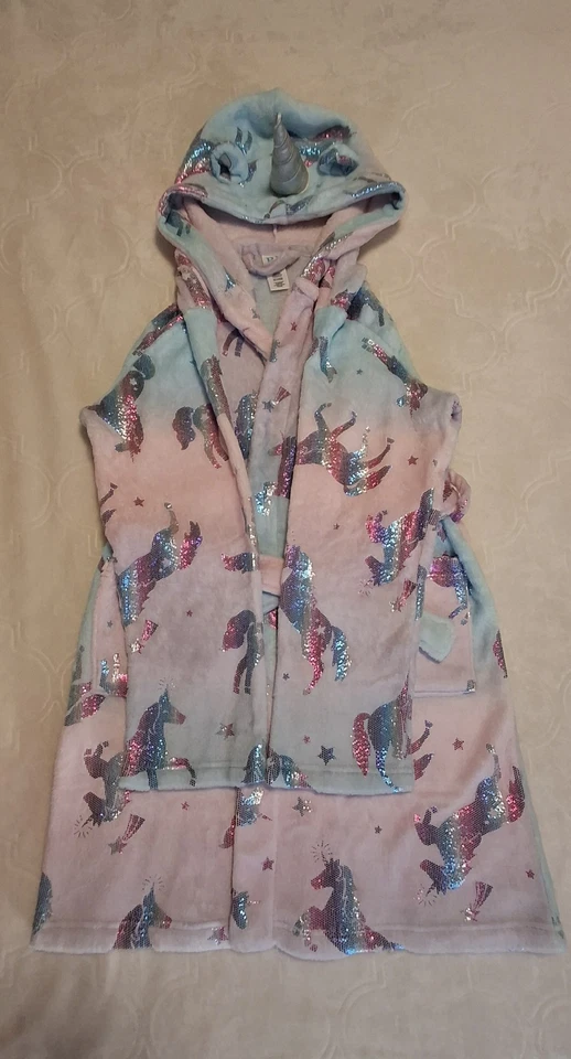 Estampado unicornio. Bata para niña. Talla 14. Buen estado. Foto 2 de 4