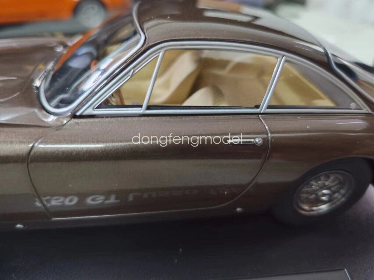 301-036 KK 1/18 フェラーリ 250 GT Lusso 1962 KK 1/18 Ferrari